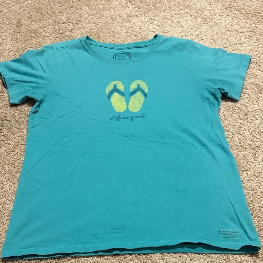 Life is Good Green Short Sleeve Tee Medium Flip Flops Graphic